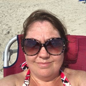 Meet your Posher, Michele